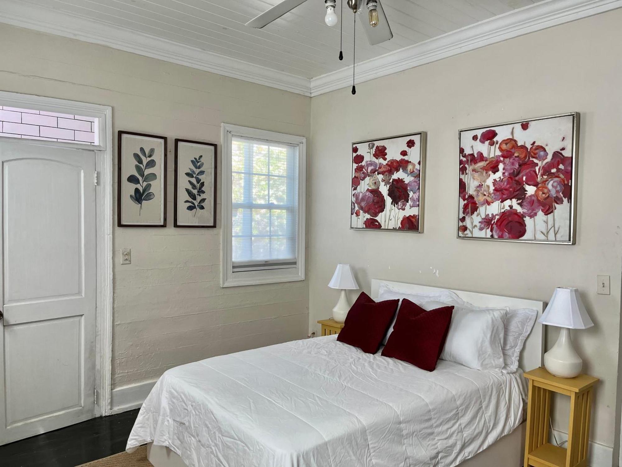 Downtown Oasis Unit 2 Apartment
